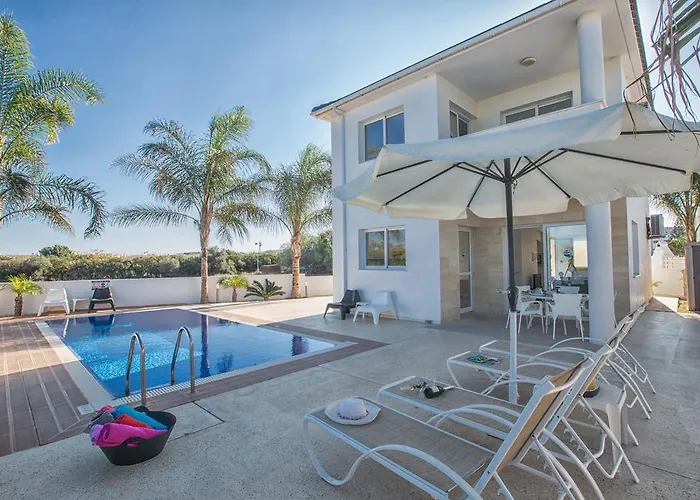 Flouressia 4 וילה