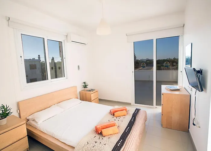 Flouressia 4 וילה