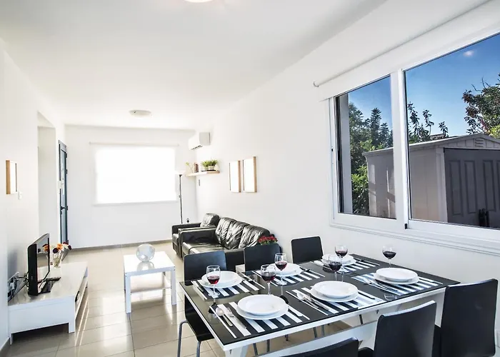 Flouressia 4 וילה *