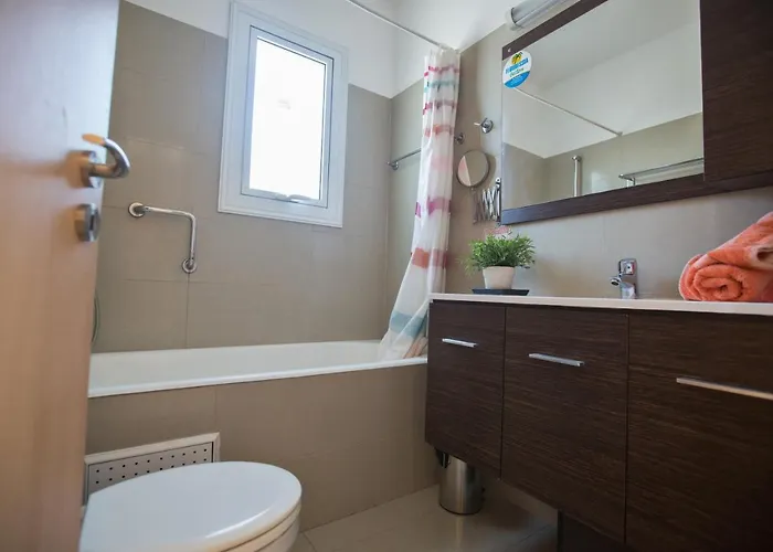 Flouressia 4 וילה