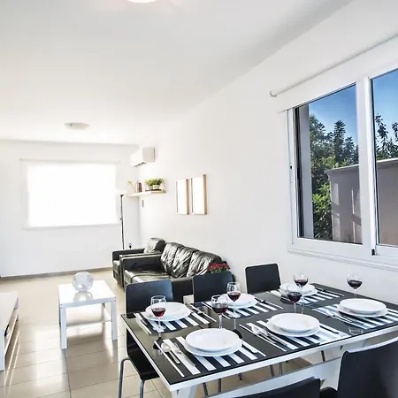 Flouressia 4 Villa *