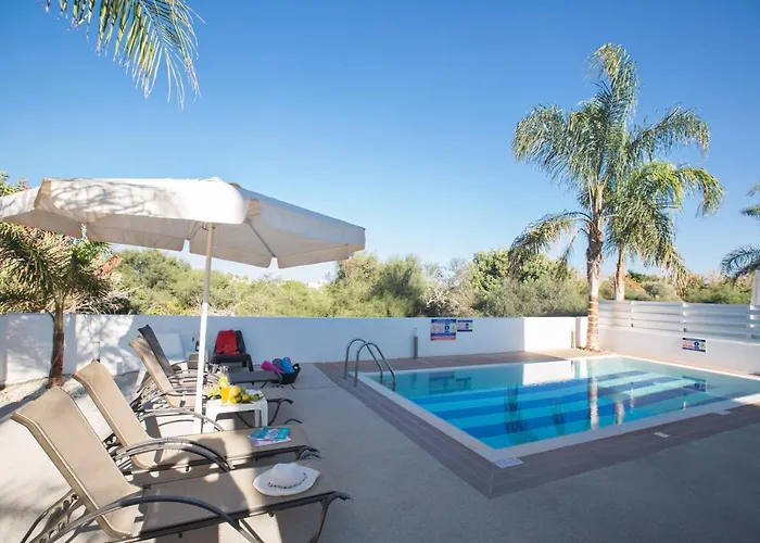 Vilă Flouressia 4 *